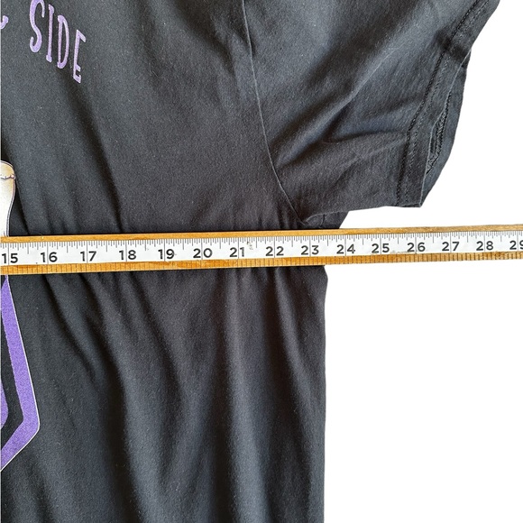 WEDNESDAY MEN’S WEDNESDAY WE ALL HAVE A DARK SIDE T-SHIRT SZ XL - Picture 6 of 7